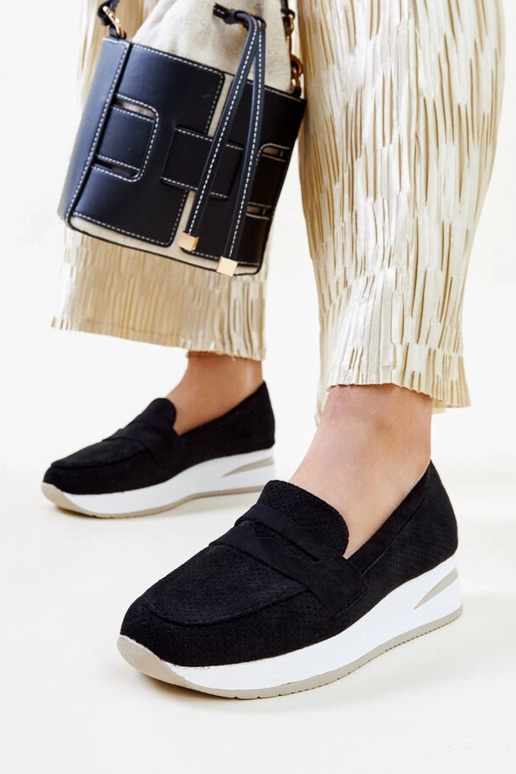 Scarpe Muna nere traforate