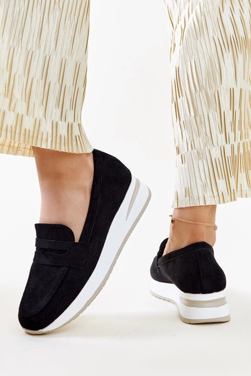 Scarpe Muna nere traforate