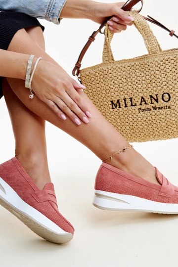 Scarpe Muna rosa traforate 2