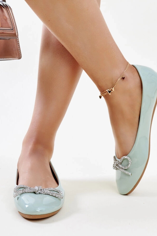 Ballerine in vernice verde con fiocco...