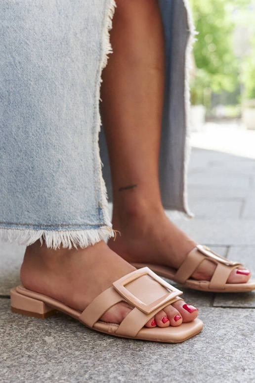 Infradito beige con soletta in pelle... Infradito beige con soletta in pelle...