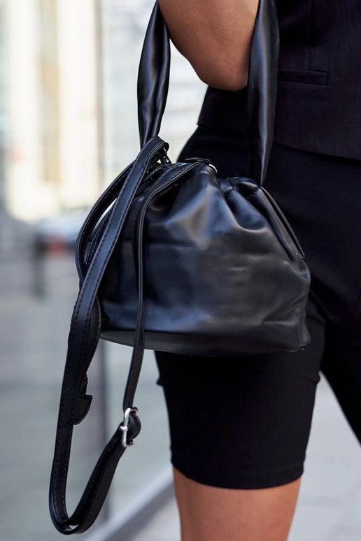 Borsa nera piccola tipo "bag" Aamala