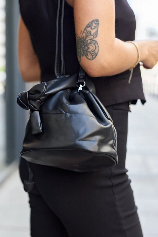 Borsa nera piccola tipo "bag" Aamala