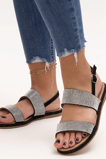 Sandali neri decorati con... 2