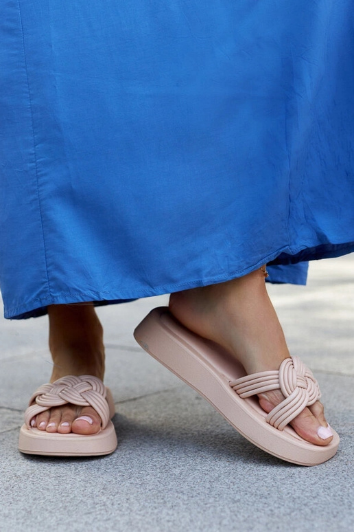 Infradito in gomma beige Ferrei