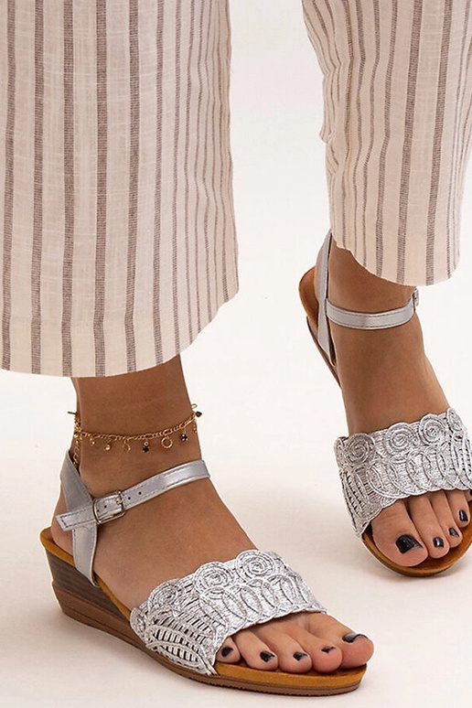 Sandali con zeppa bassa ricamati Maimoon