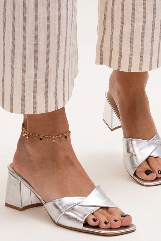 Mules Fanan con tacco alto color argento