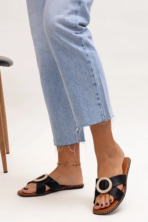 Infradito nere decorate con fibbia in...