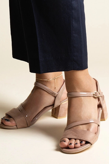 Sandali beige scuro con...