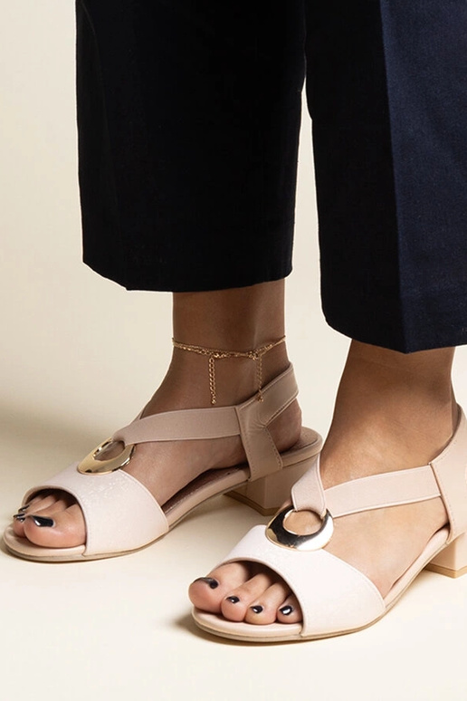 Sandali beige slip-on con tacco a...