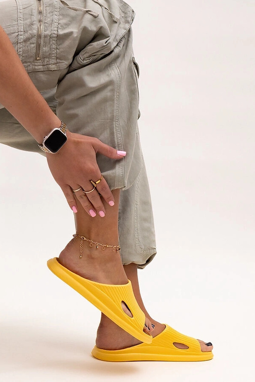 Pantofole in schiuma di mirto giallo