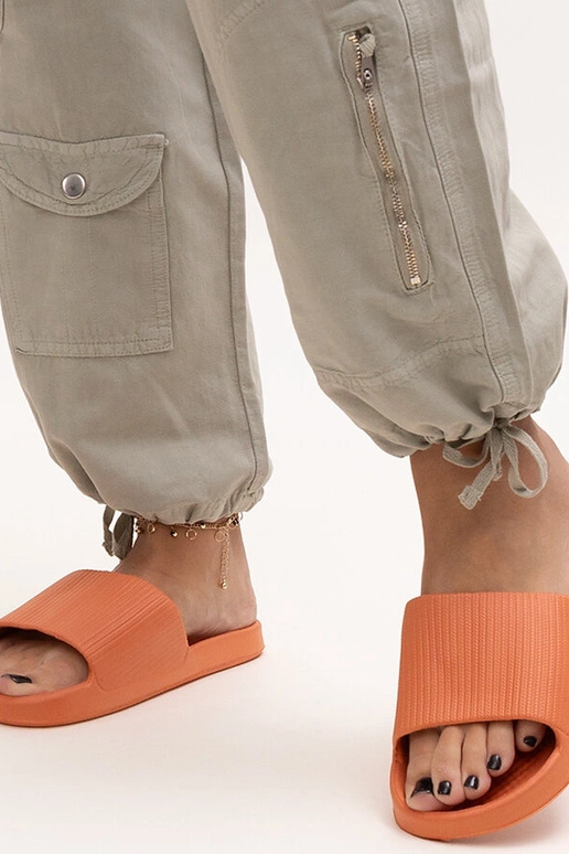 Pantofole in schiuma arancione Menta