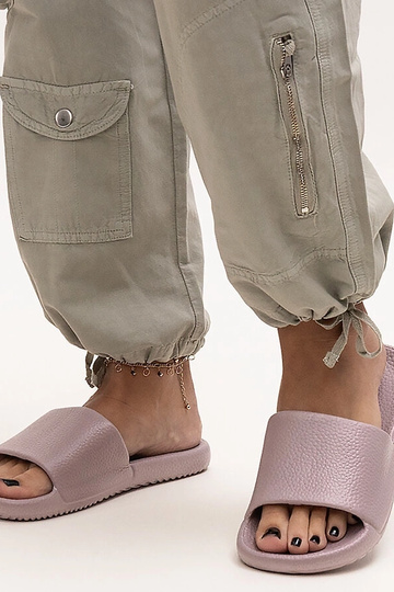 Pantofole in schiuma viola...