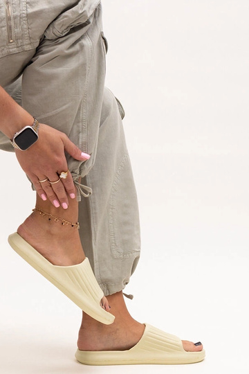 Infradito in schiuma verde... 2