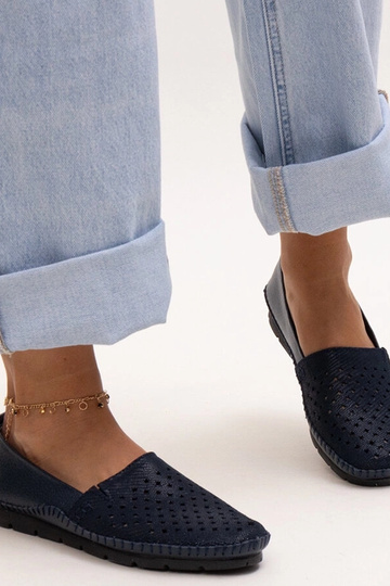 Scarpe in pelle blu scuro Antonea