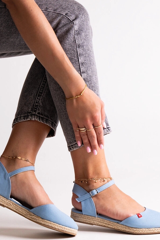 Espadrillas blu con tallone scoperto...