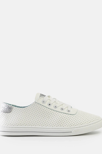 Sneakers bianche traforate... 2