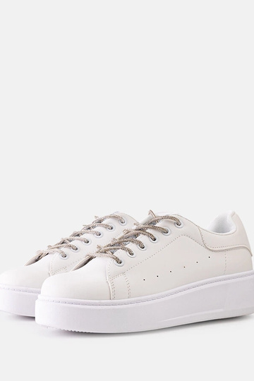 Sneakers bianche con spettacolare decorazione Asmait