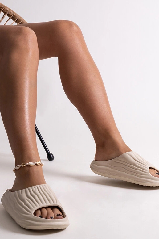 Infradito Miniya beige con volant