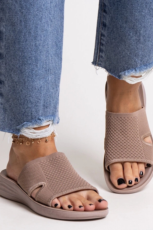 Infradito con plateau Linah Brown