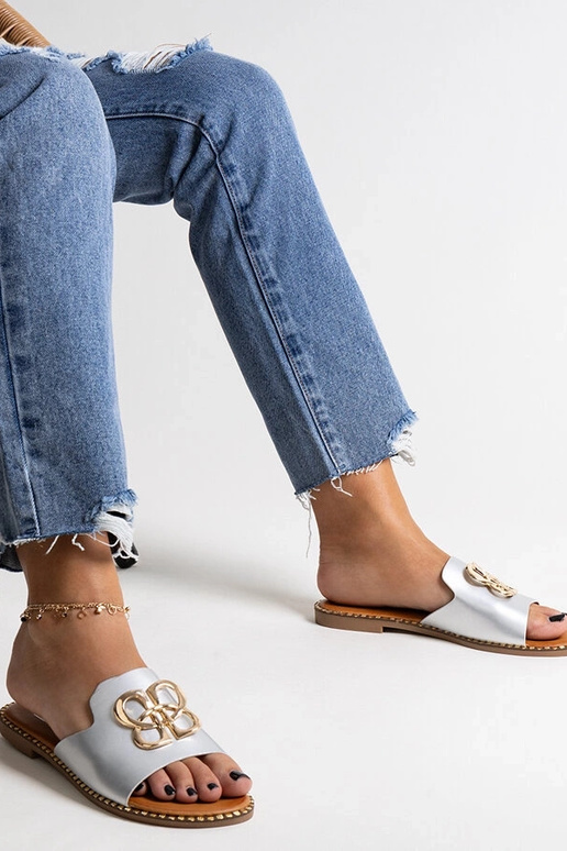 Infradito argento con fibbia...