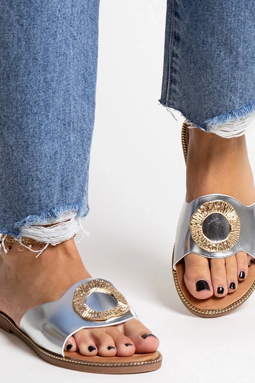 Infradito argento con fibbia...