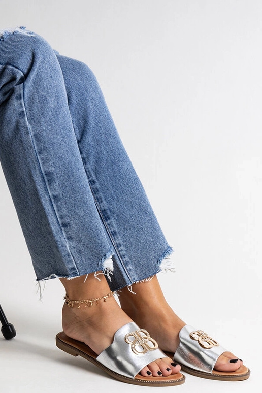 Infradito argento con fibbia...