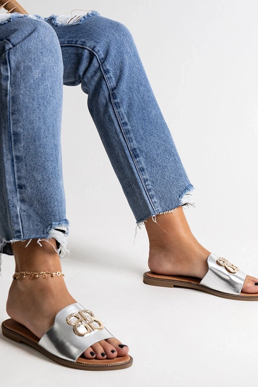 Infradito argento con fibbia...