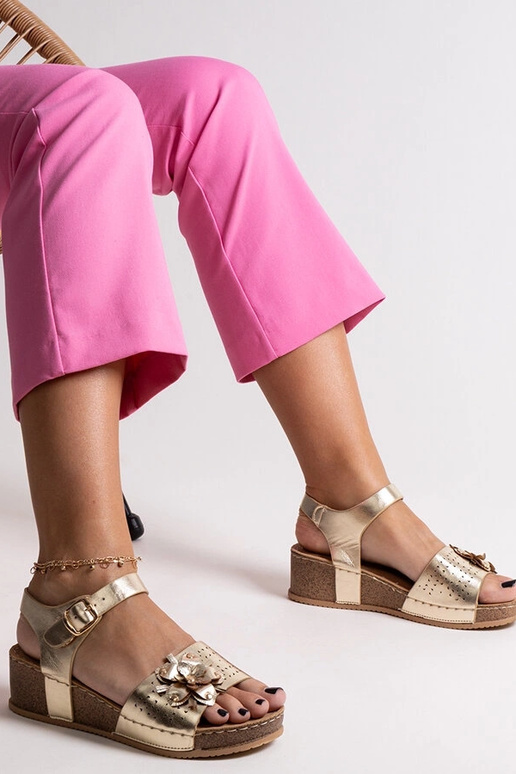 Sandali con zeppa dorati con fiore Kifah