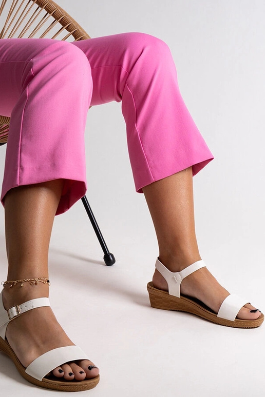 Sandalini bianchi in eco pelle Makdaka