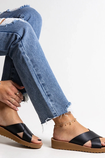 Sandali con zeppa neri in pelle ecko di Burtuka