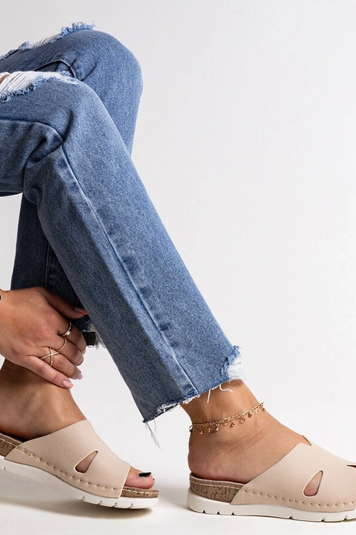 Infradito beige con sottopiede in...