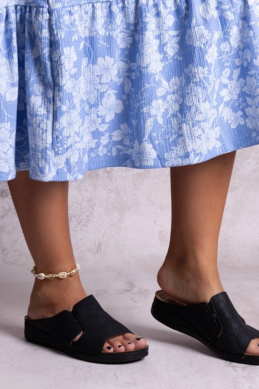 Infradito Marouna nere traforate