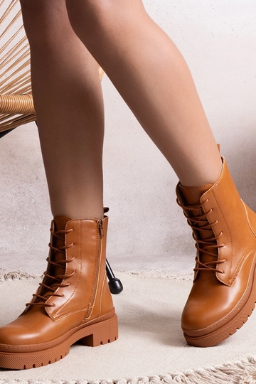 Stivaletti classici marroni... 2