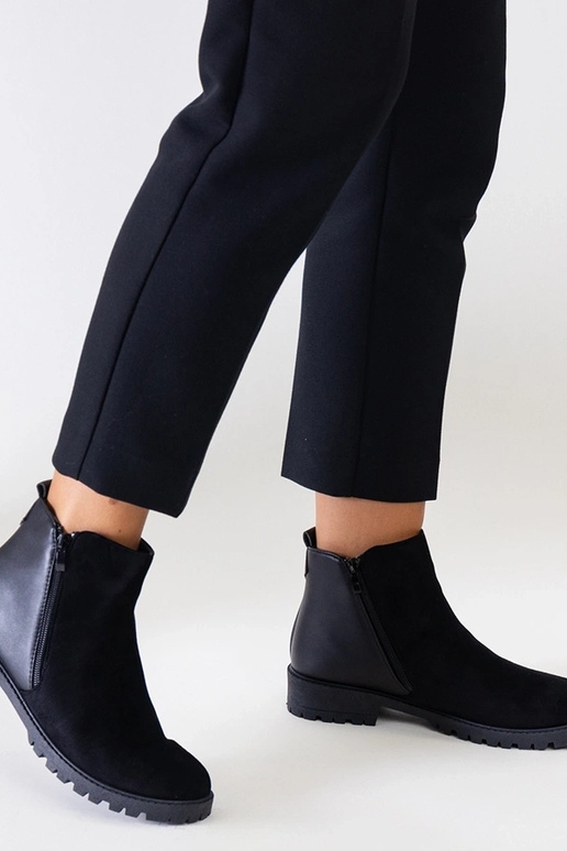 Stivali platform neri in scamosciato...