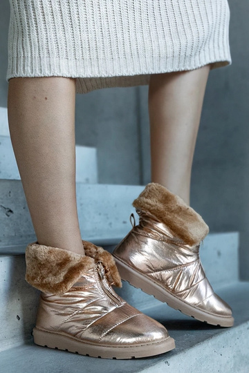 Scarponi dorati imbottiti... 2