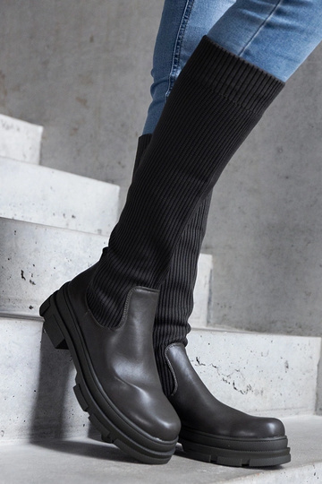 Stivali slip-on verdi con tomaia elastica su suola massiccia Elthea