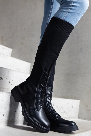 Stivali slip-on neri con... 2