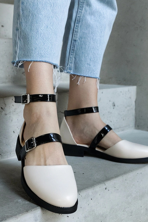 Ballerine beige con fibbia Josiane