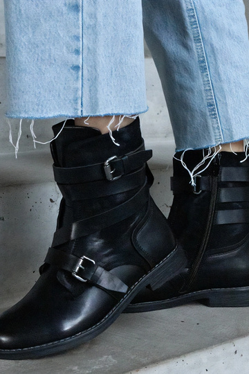 Botine nere imbottite con...