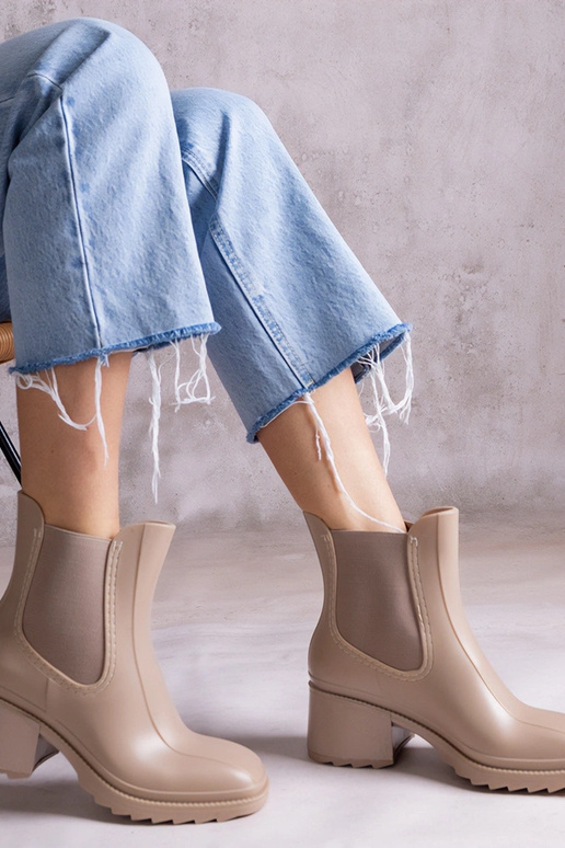 Stivali di gomma beige con tacco Surien