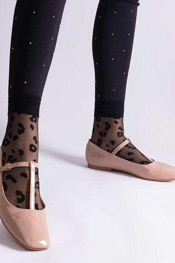 Ballerine in vernice beige con cinturino marsigliese