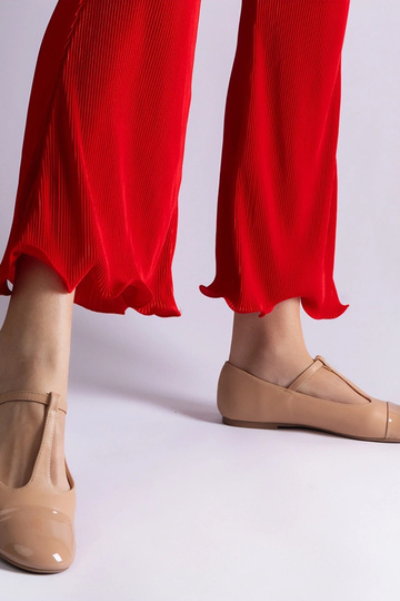 Ballerine in vernice beige con chiusura a fibbia Gloriana 2