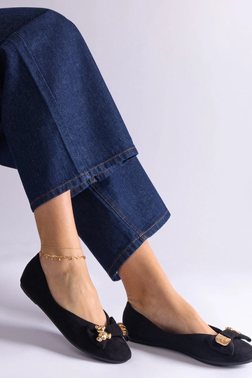 Ballerine nere decorate con fiocco e spilla Esdras