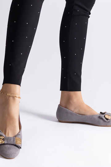 Ballerine grigie decorate con fiocco e spilla Esdras 2