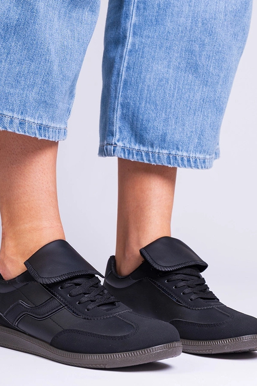 Scarpe sportive basse nere da donna...