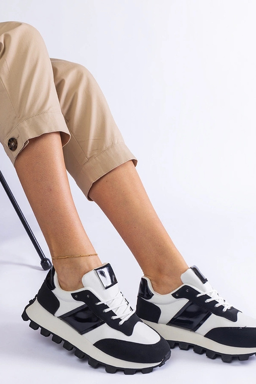 Sneakers nere con protezione Restia...