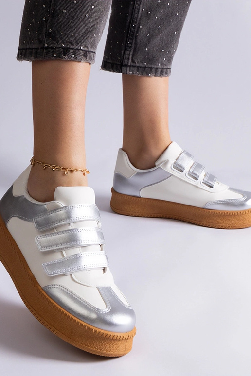 Sneakers argento con chiusura a...