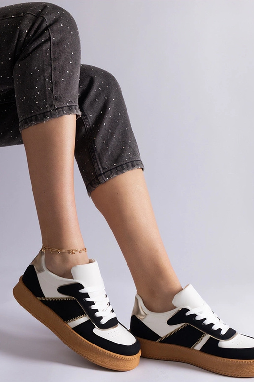 Sneakers Felicita nere con plateau e...