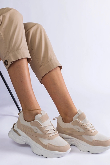 Sneakers beige con suola...